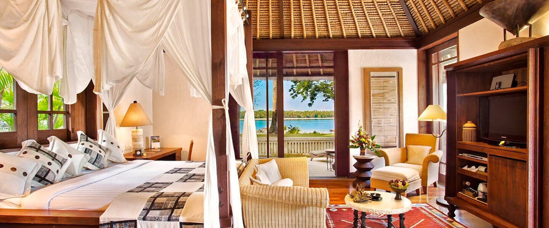 Luxury villa with ocean view at The Oberoi Lombok