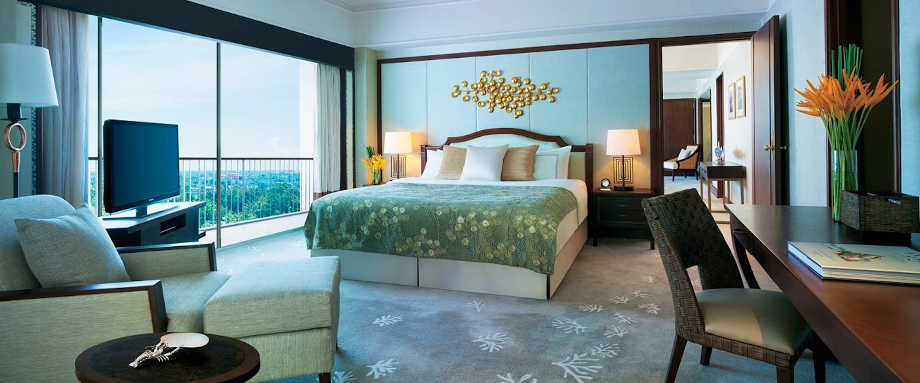 Suite bedroom at Shangri-La’s Mactan Resort & Spa