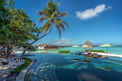 Resort, Four Seasons Resort Maldives at Kuda Huraa