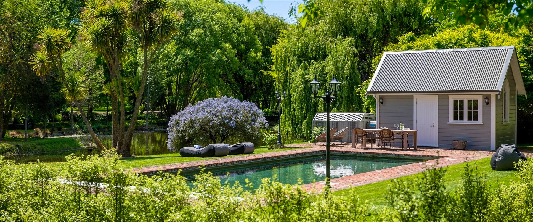Swimming Pool at Marlborough Lodge, New Zealand 