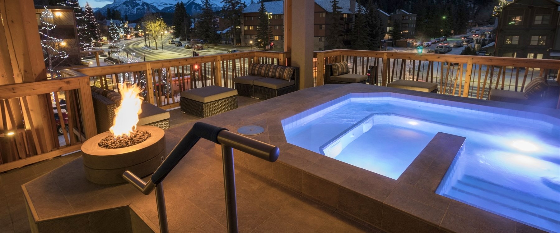 Spa Hot Pool At Moose Hotel & Suites