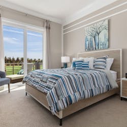 Bear's Den bedroom