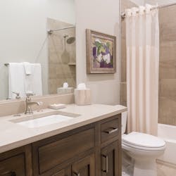 Bathroom at Cable Mountain Lodge