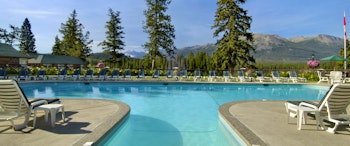 Fairmont Jasper Park Lodge image 3
