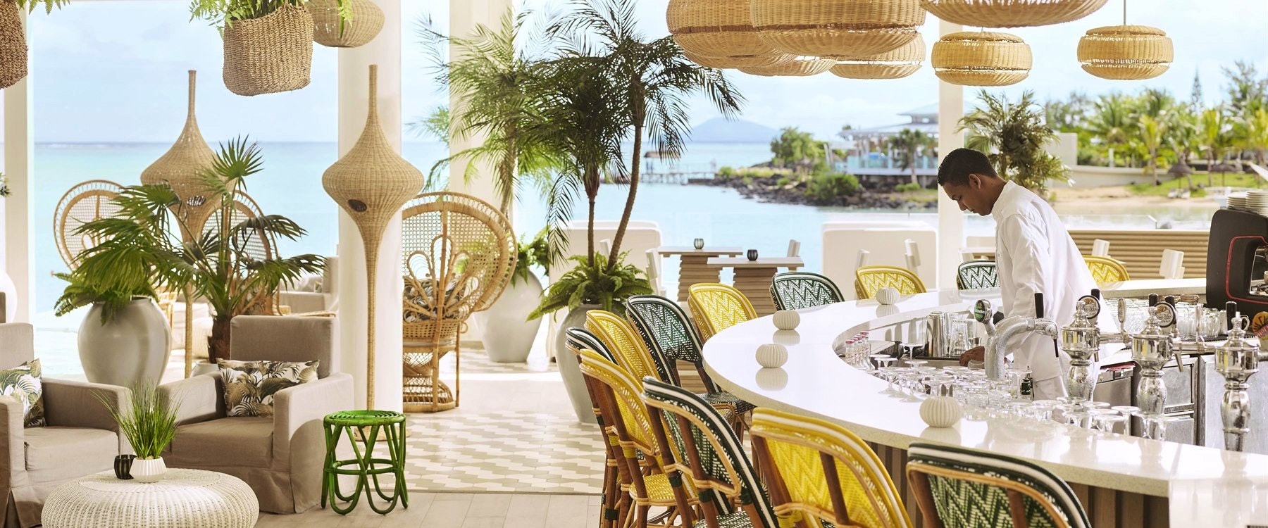 palm court bar  at lux grand gaube