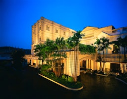 the oberoi grand kolkata