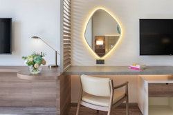 JA Palm Tree Court, Dubai 5