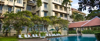 Raffles Hotel le Royal image 1