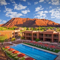 pool at red mountain resort