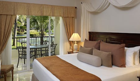 one bedroom master suite