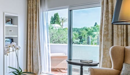oasis parc suites one and two bedroom suites