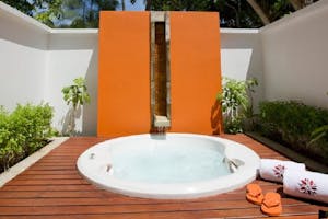 Beachfront Jet-Pool Villas