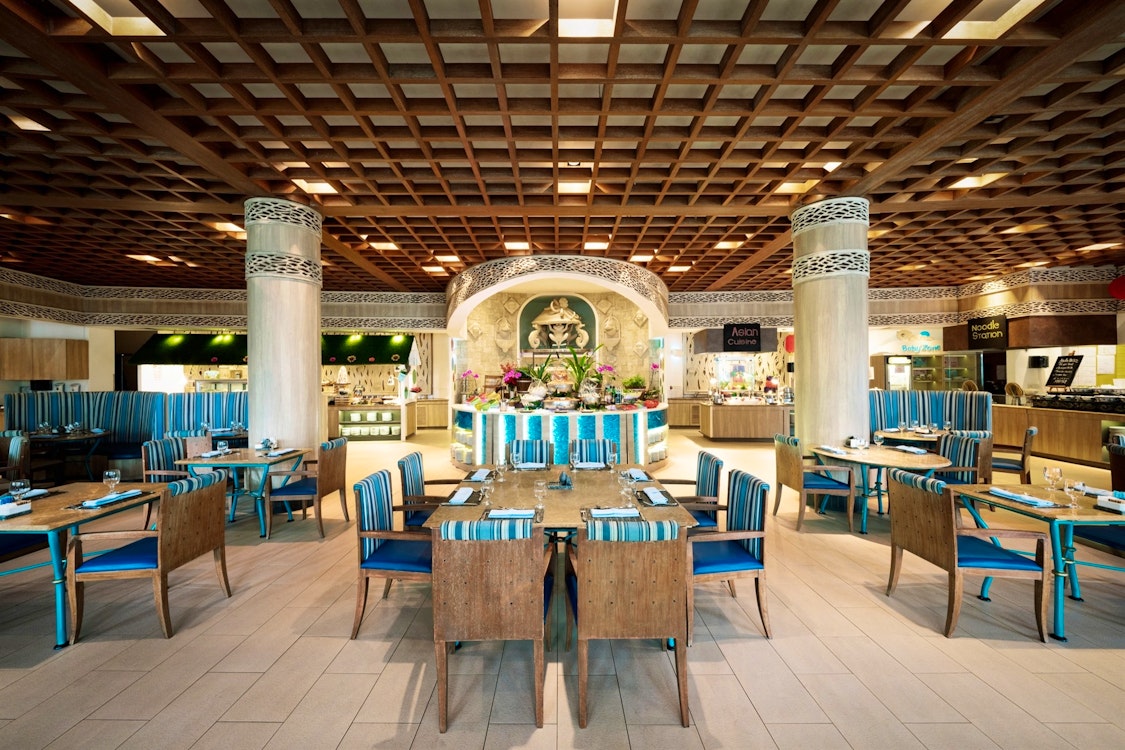 Shangri-La's Rasa Sentosa Resort & Spa Silver Shell Cafe