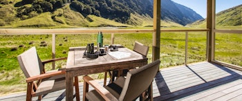 Minaret Station image 2