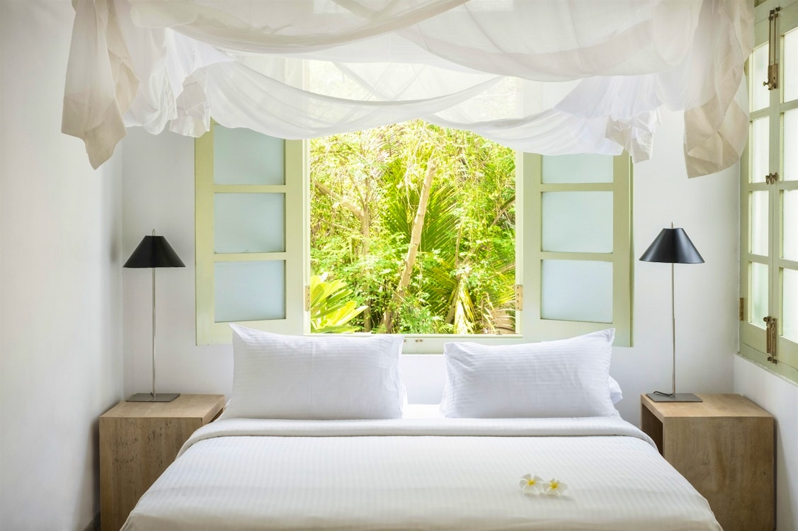 54 Pedlar Street Suites (3 Suites)