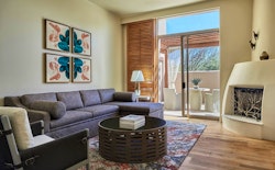 oasis one-bedroom suite