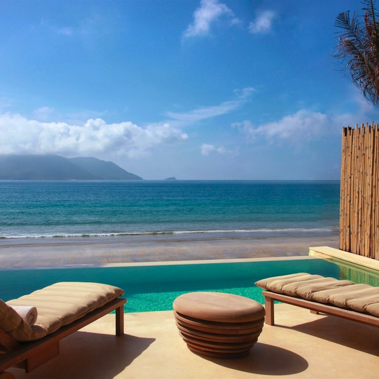 ocean front deluxe pool villa 