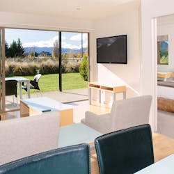 One bedroom room at Oakridge Resort