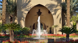 Stay at this luxurious hotel in Dubai with a range of facilities<place>One&Only Royal Mirage - Arabian Court</place><fomo>30</fomo>