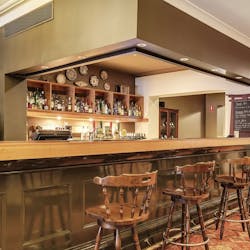Orient bar, Hadley’s Orient Hotel
