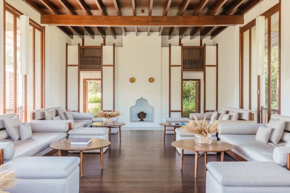 wine lounge amanruya bodrum