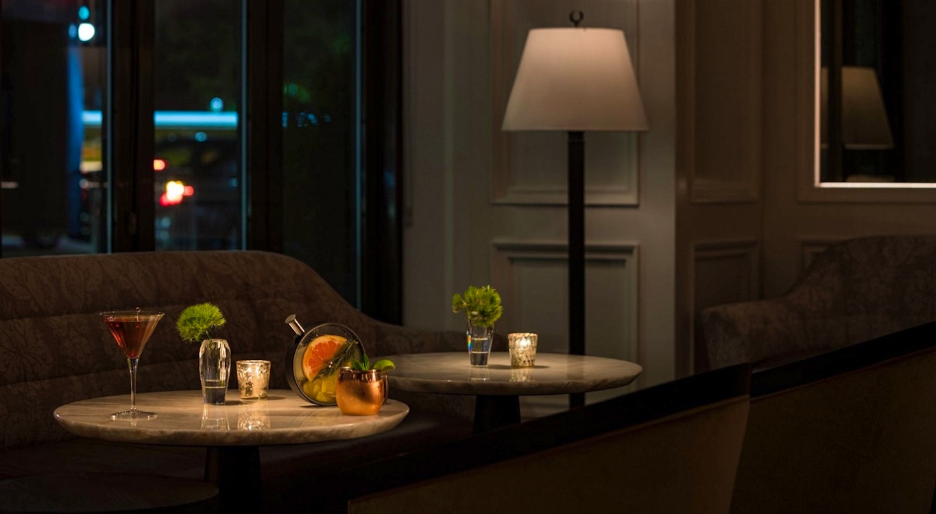 evening cocktails in saloon room the ritz-carlton new york central park new york