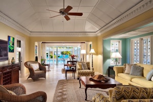 Founders Cove - Pool Suites