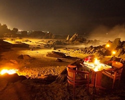 Beachside dining at Jetwing Lighthouse