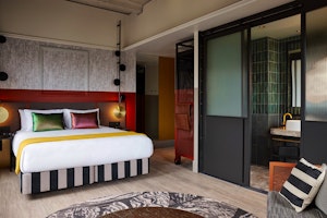 QT Connecting Two Bedroom