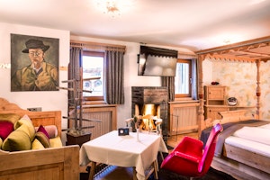 Raffl's St.Antoner Hof Exterior