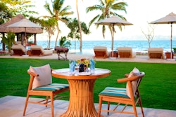 alfresco dining at the clubhouse nanuku resort fiji