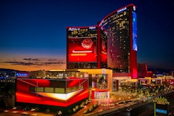 Splurge on your Las Vegas summer holiday in this ultra luxury hotel with dazzling views of the city <place>Crockford Las Vegas LXR Hotel & Resorts</place><fomo>93</fomo>