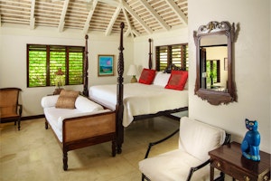 Round Hill Villas image 3