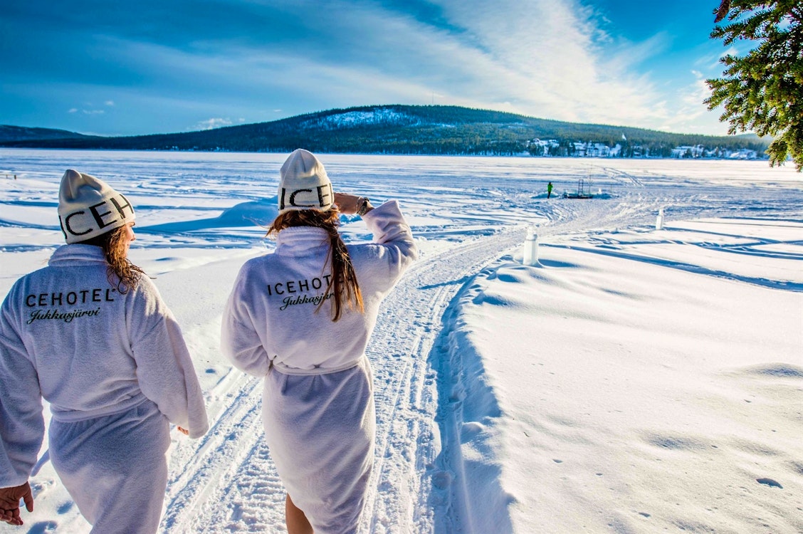 Sauna ritual - Photo Asaf Kliger. © ICEHOTEL