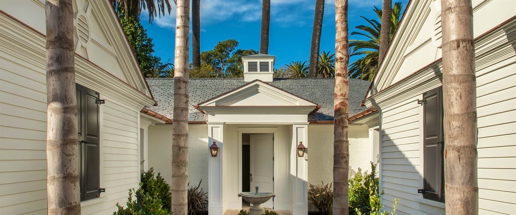 grand bungalow suites