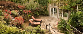 Queen’s Landing by Vintage Hotels image 3