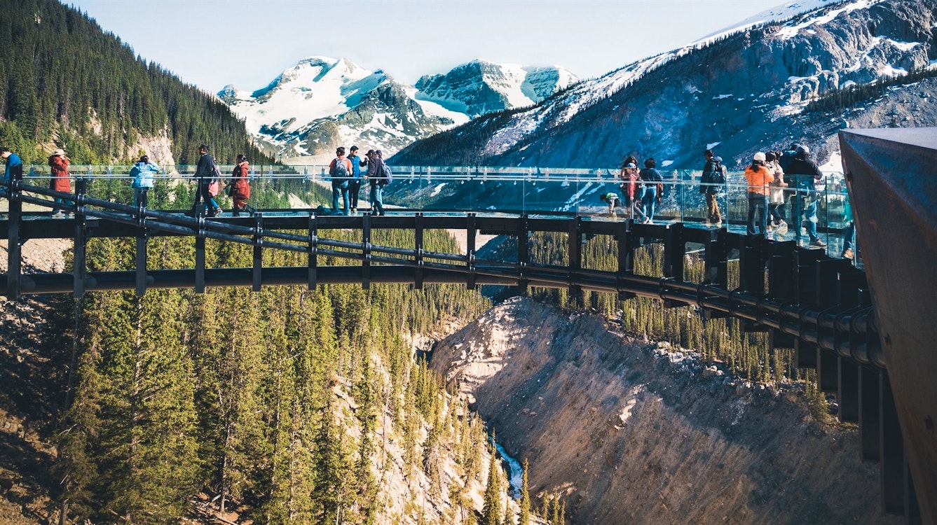 glacier skywalk icefields parkway alberta canada