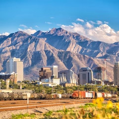 Arches/Canyonlands National Park - Salt Lake City (230 miles)