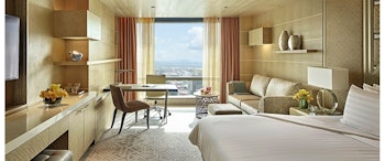 Shangri-La at the Fort image 1