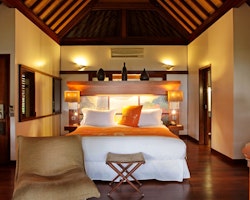 Luxury Bungalow Beach Front, Hotel Sofitel Moorea Ia Ora, Moorea, French Polynesia