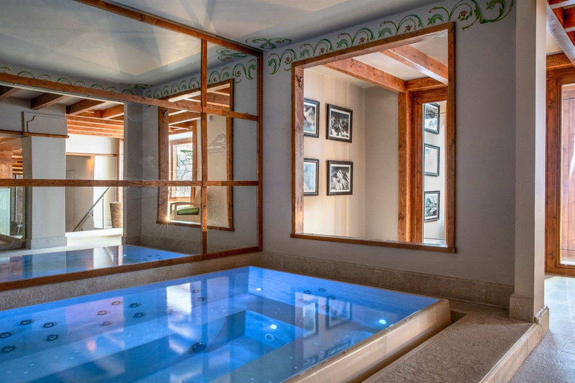 Spa Jacuzzi, Les Airelles, Courchevel