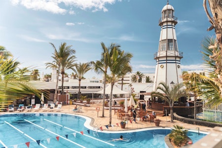 Hotel Fariones Sports Centre