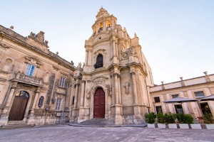 Explore Eastern Sicily image 2