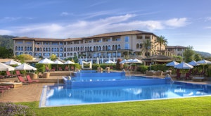 Spend your family summer holiday at this luxury resort with Explorers Kids Club and Michelin-starred dining<place>The St. Regis Mardavall Mallorca Resort</place><fomo>99</fomo>
