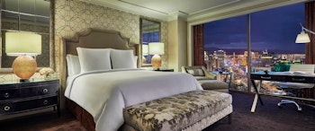 Four Seasons Hotel Las Vegas image 1