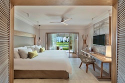 Premium Beach Front Room, Sugar Beach Resort & Spa, Mauritius, Indian Ocean