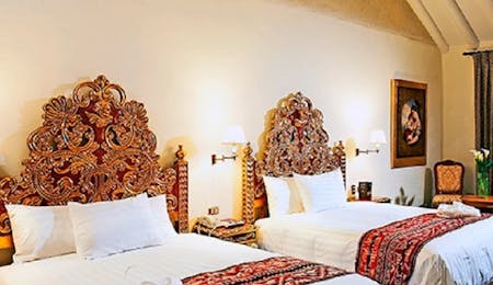 colonial suite