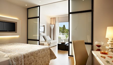 Superior Family Rooms - Garden or Sea View