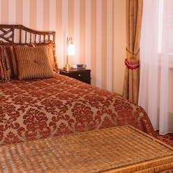 Superior bedroom, Hadley’s Orient Hotel