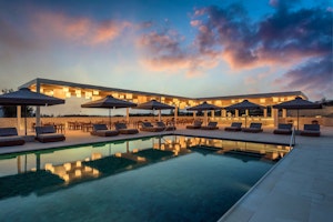 Thalassa Pool Bar